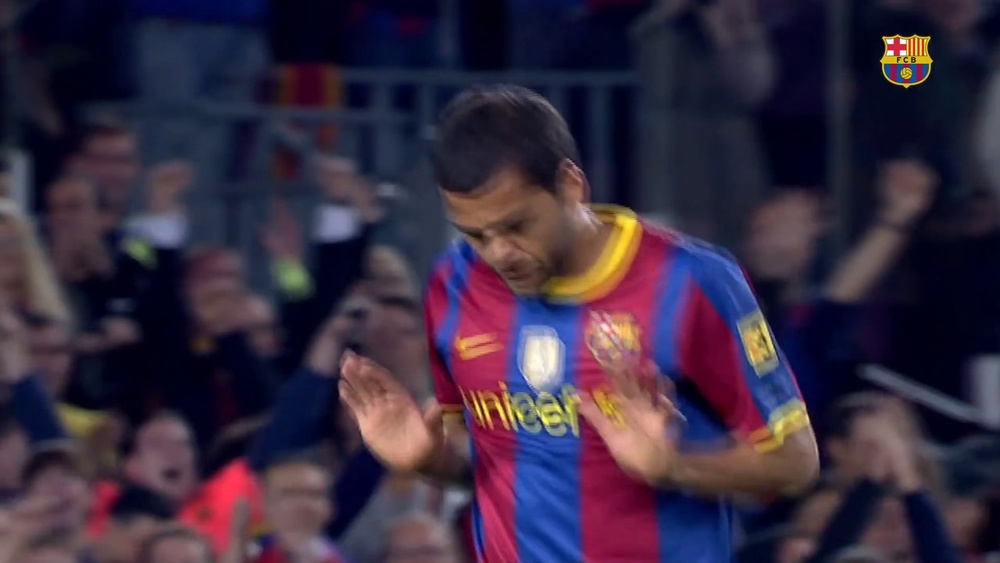 Gol di Dani Alves contro il Siviglia. Dugout