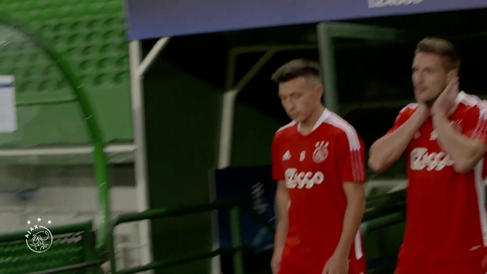 L'entrainement de l'Ajax à Lisbonne. dugout