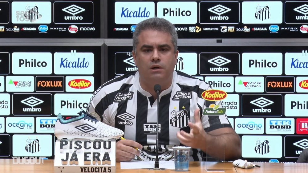 Orlando Rollo explicou sobre o caso da falta de uniformes no Santos. DUGOUT