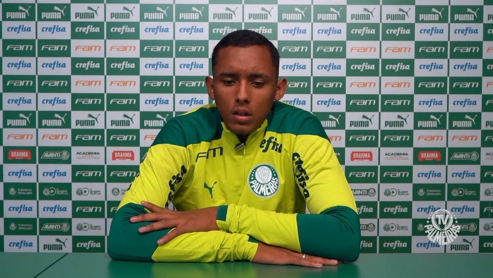 Michel, de apenas 18 anos fala sobre a sua ascensão à equipa principal. DUGOUT