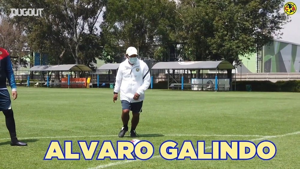 Club América’s coaching staff's challenge. DUGOUT