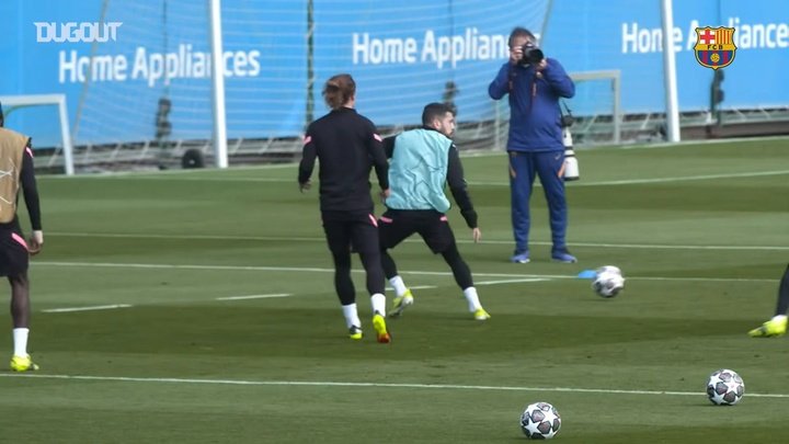 VIDEO: Barcelona's final workout ahead of PSG game