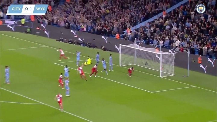 VÍDEO: Manchester City goleia Wycombe Wanderers e avança na Carabao Cup
