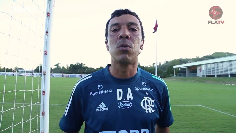 Preparador físico explica semana de treinos do Flamengo de olho no Racing. DUGOUT