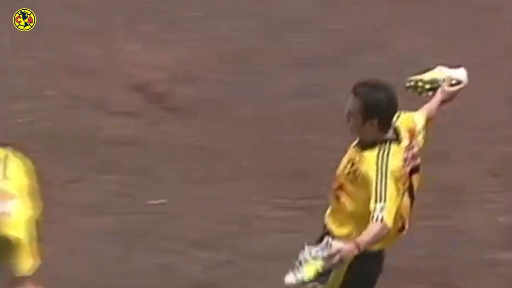 Cuahtémoc Blanco y sus curiosas celebraciones. DUGOUT