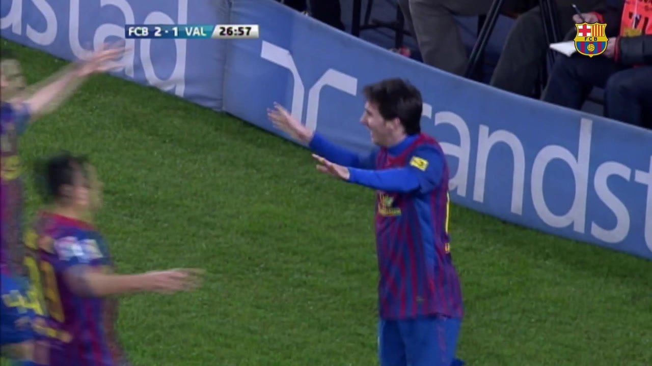 VIDEO: Leo Messi hits four against Valencia