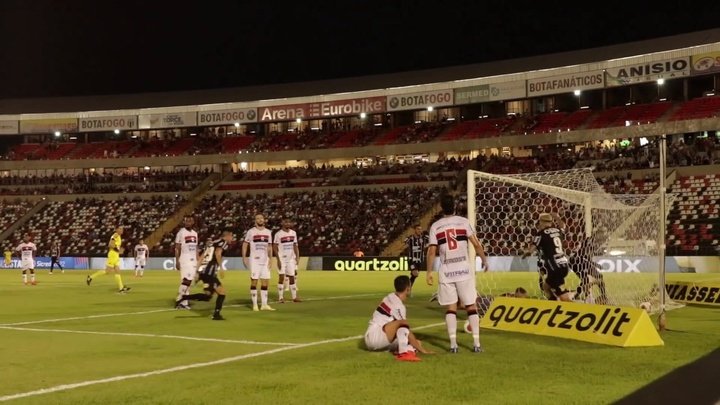 Veja o gol de Raul Gustavo no empate do Corinthians com o Botafogo-SP