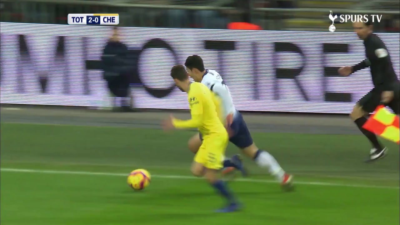 Le superbe but d'Heung-min Son contre Chelsea. DUGOUT