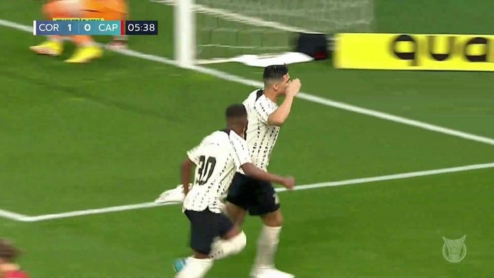 VIDEO: Corinthians defeat Athletico PR in Brasileirao