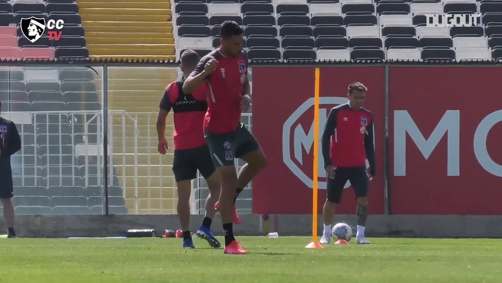 Colo-Colo prepared for their game vs Audax. DUGOUT