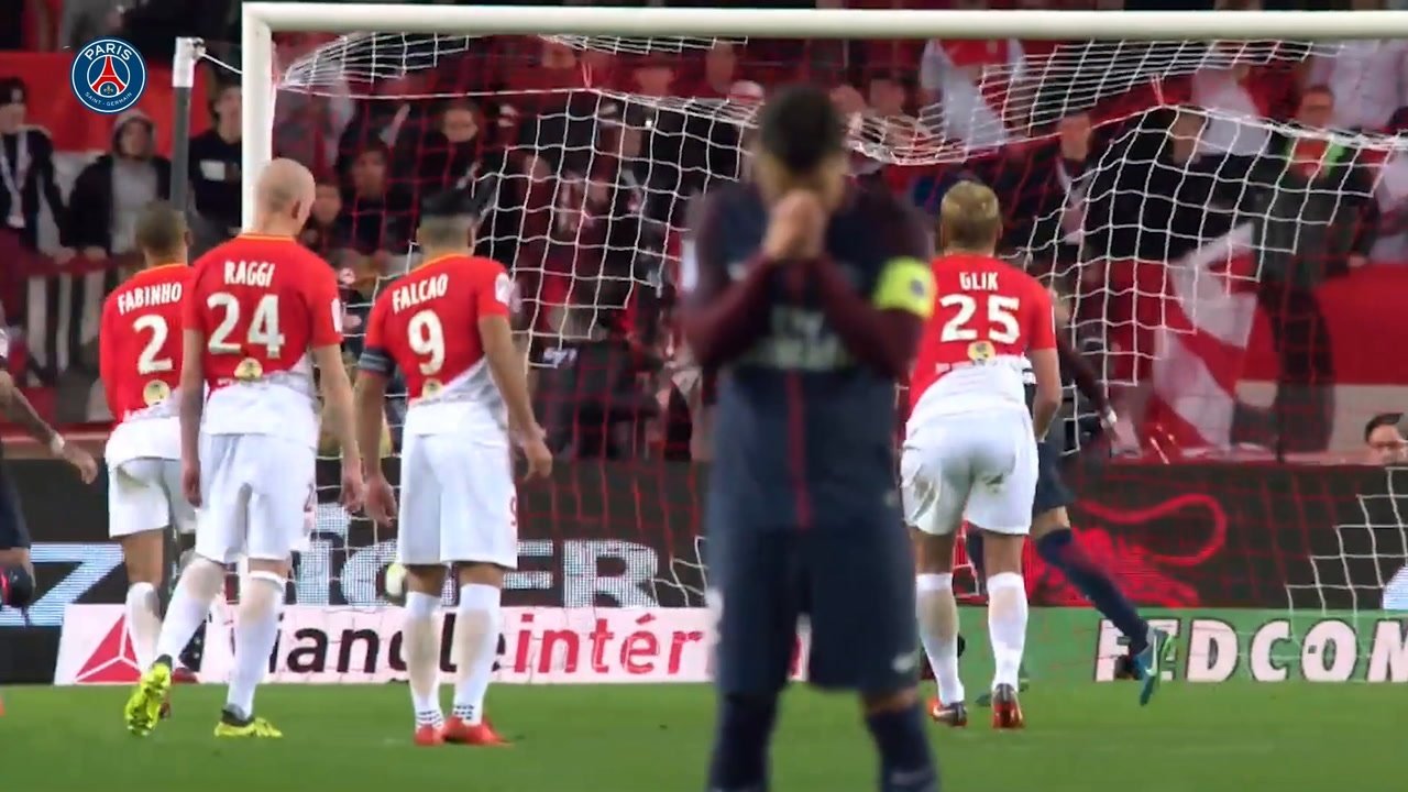 Les buts de Neymar contre Monaco. DUGOUT