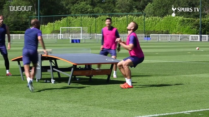 VÍDEO: Lucas e Dier desafiam Kane e Son no futemesa do Tottenham