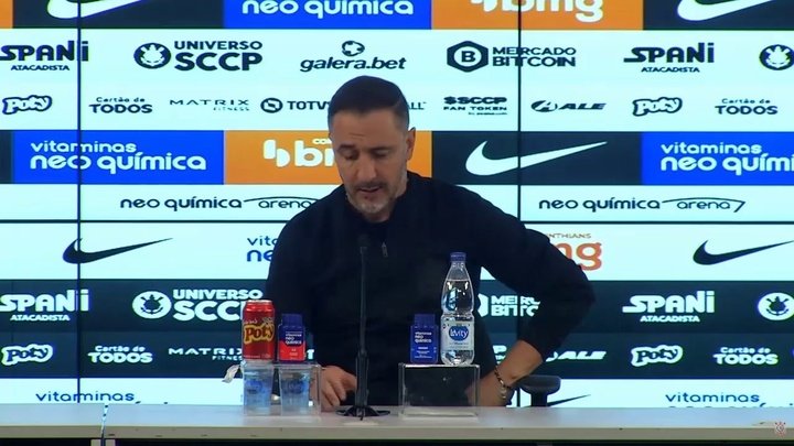 Vitor Pereira analisa vitória sobre o Athletico-PR: 'Não é uma equipe qualquer'