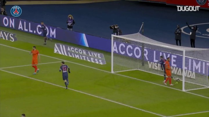 VÍDEO: Mbappé faz dois na goleada do PSG sobre o Montpellier