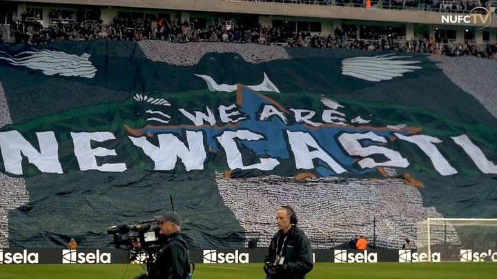 VIDEO: Newcastle fans unveil tifo ahead of Chelsea showdown
