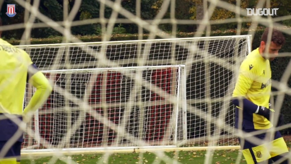 Angus Gunn trains with new Stoke team-mates. DUGOUT