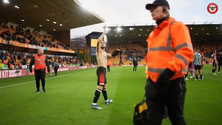 VIDEO: Maupay gives his shirt to Brentford fans after Wolves triumph