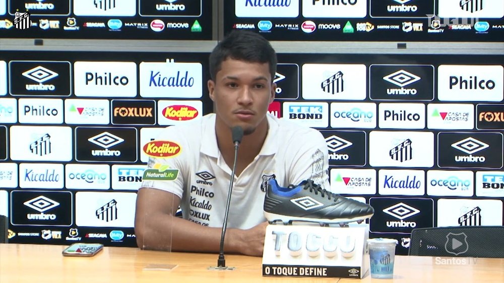 Marcos Leonardo concedeu entrevista após vitória do Santos sobre o Corinthians. DUGOUT