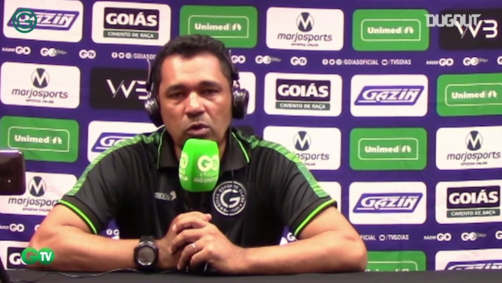Treinador do Goiás analisa derrota. DUGOUT
