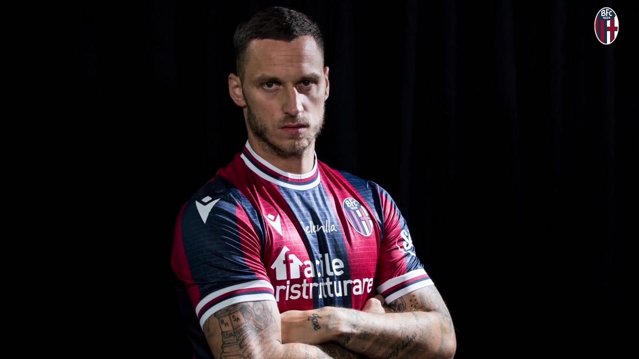 Video Bologna Annouced Marko Arnautovic