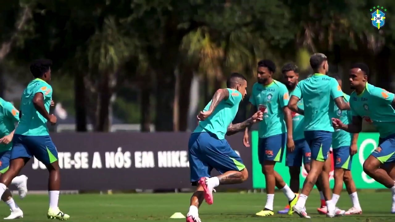 VIDÉO : Vinicius Jr et les stars brésiliennes s'entraînent avant la Copa América