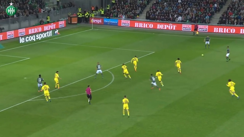 Le but de Cabella contre le PSG. Dugout