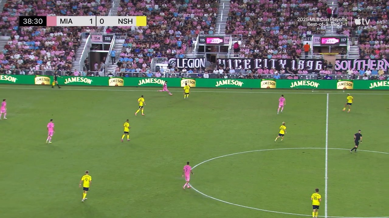 Autore di una doppietta e di un assist, Lionel Messi ha trascinato l'Inter Miami a una vittoria per 4-0 contro Nashville, assicurando la qualificazione al turno successivo della Leagues Cup.