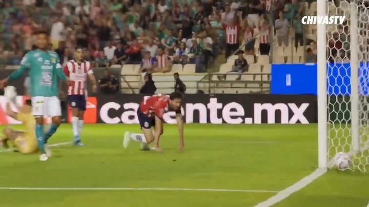 VÍDEO: el 'Pollo' Briseño marcó el primer gol de Chivas en el Apertura