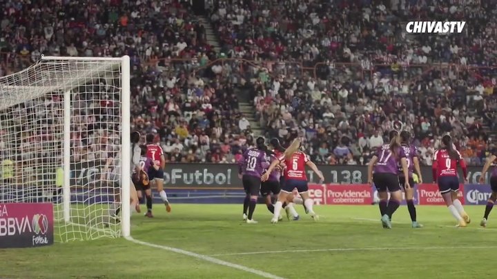 El gol olímpico de Caro Jaramillo en la final del Clausura Femenil. Dugout