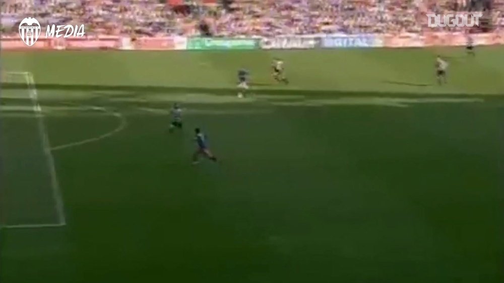 VIDEO: David Villa’s first hat-trick for Valencia. DUGOUT