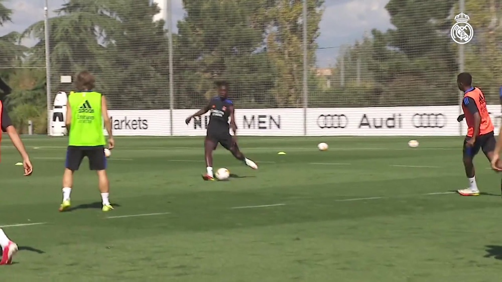 Camavinga et le Real Madrid préparent Valence. Dugout