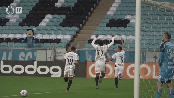 VÍDEO: Com gol de Jô, Corinthians vence o Grêmio em Porto Alegre