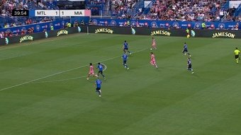 Messi tire placé et marque pour l’Inter Miami contre Montréal. DUGOUT