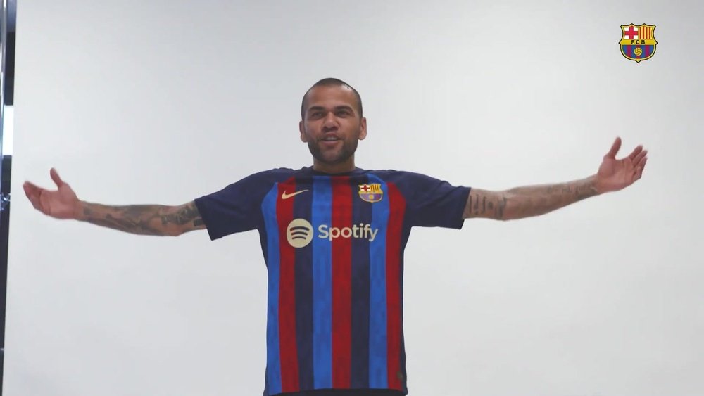 Dani Alves has had an illustriuos career at Barcelona. DUGOUT