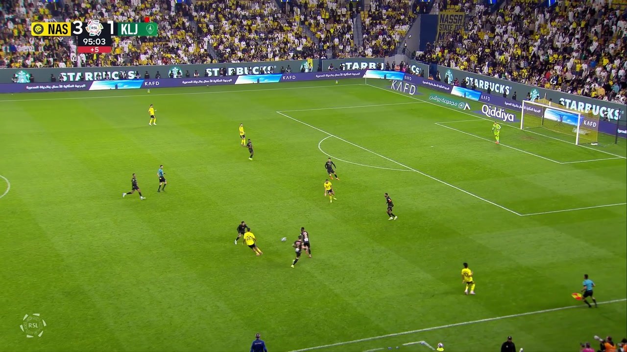 Cristiano Ronaldo rolled back the years with a spectacular overhead bicycle kick for Saudi side Al Nassr in a 4-1 win.