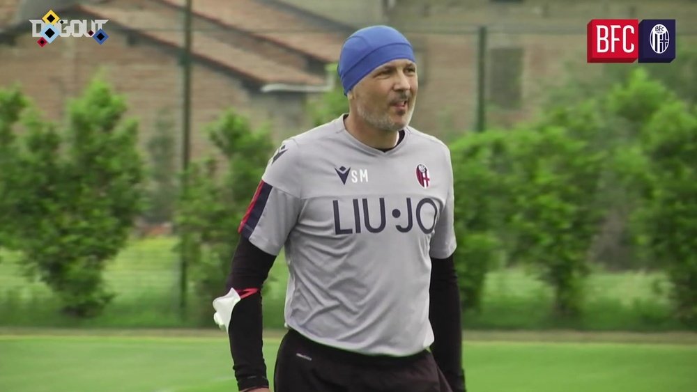 VIDEO: Siniša Mihajlović joins Bologna training. DUGOUT