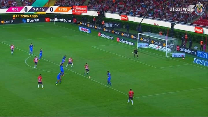 El primer gol de Ormeño con Chivas da el triunfo contra Rayados. DUGOUT