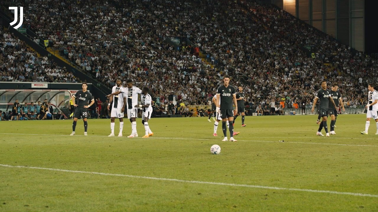 Pitchside Cam: l'esultanza scatenata di Dušan Vlahović dopo il primo gol del 2023-24