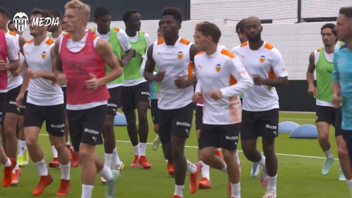 VIDEO: Valencia prepare to face Athletic Club