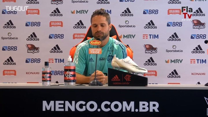 VÍDEO: Diego projeta decisão contra o Inter no Maracanã