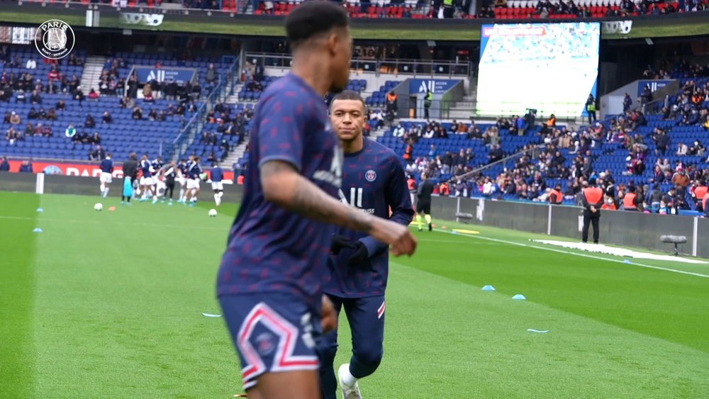 Desde dentro: el partido de Mbappé ante el Girondins. Captura/DUGOUT