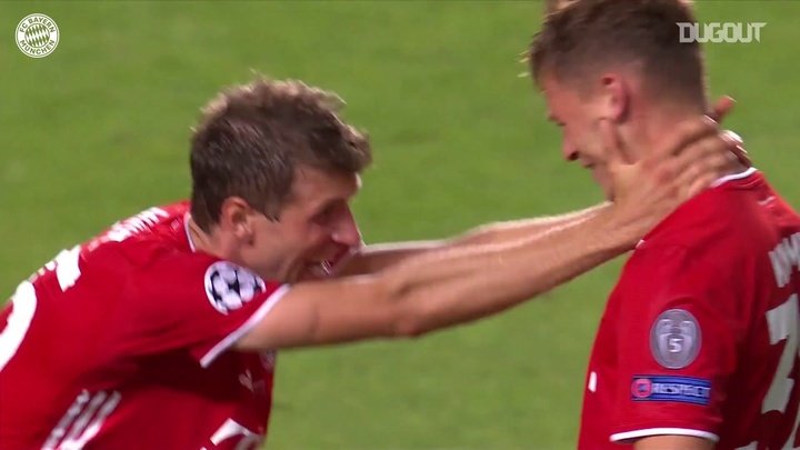 VIDEO: i festeggiamenti sul campo dei giocatori del Bayern