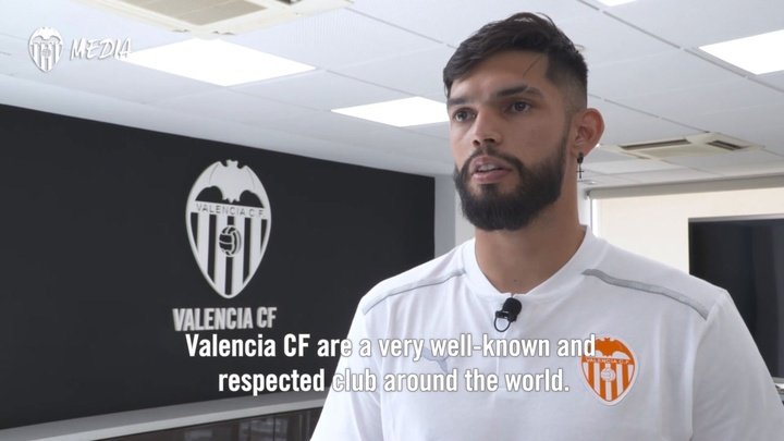VIDEO: Omar Alderete arrives at Valencia CF
