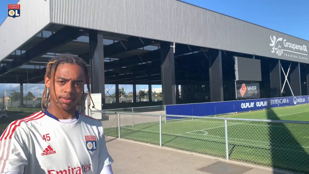 L'ultima seduta di allenamento del Lione prima della partita contro il Brondby. Dugout
