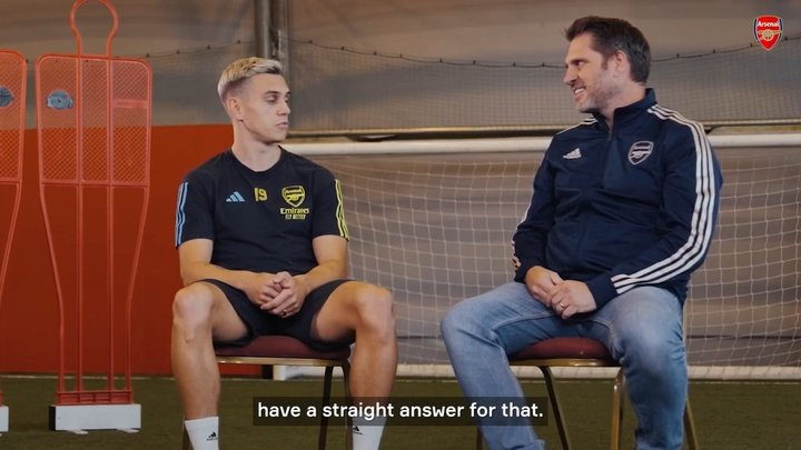 VIDEO: Trossard on his favourite positions and on being two-footed