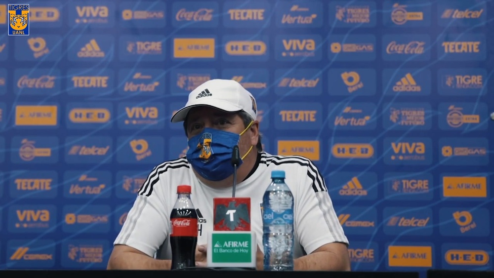 El 'Piojo' Herrera aplaudió el Apertura de Tigres. Dugout