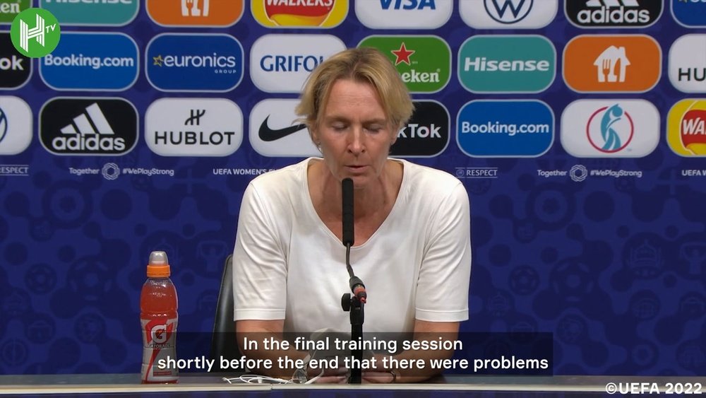 Martina Voss-Tecklenburg spoke about Germany captain Alexandra Popp. DUGOUT