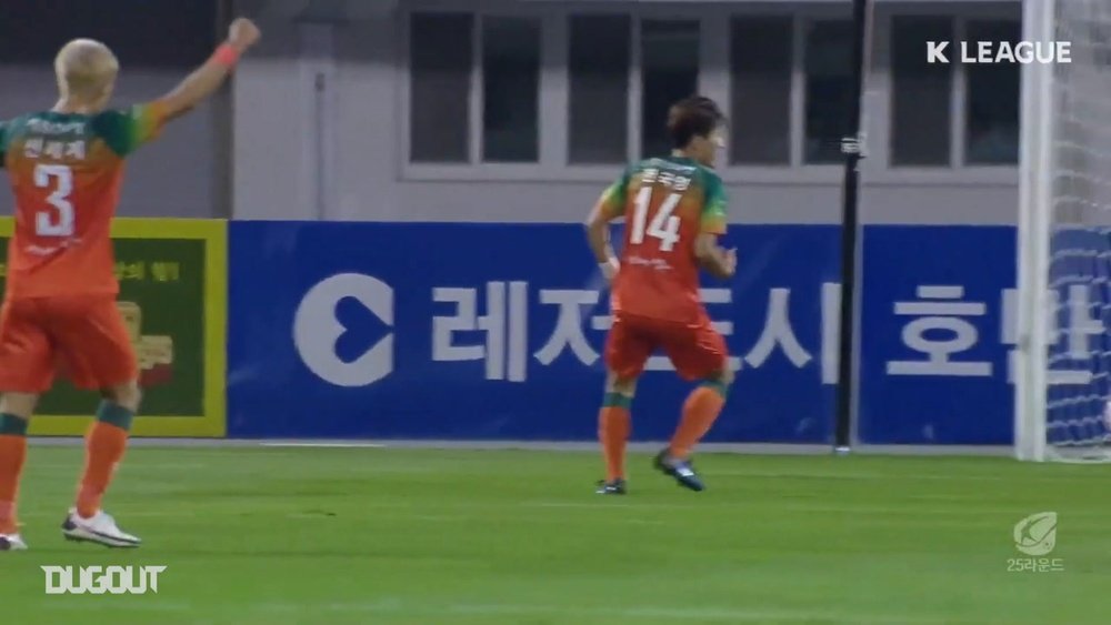 All Goals from K League Round 25. DUGOUT