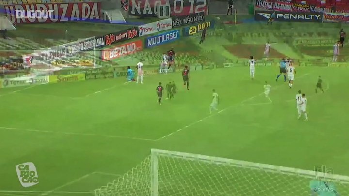 VÍDEO: Vitinho marca um golaço em goleada do Flamengo