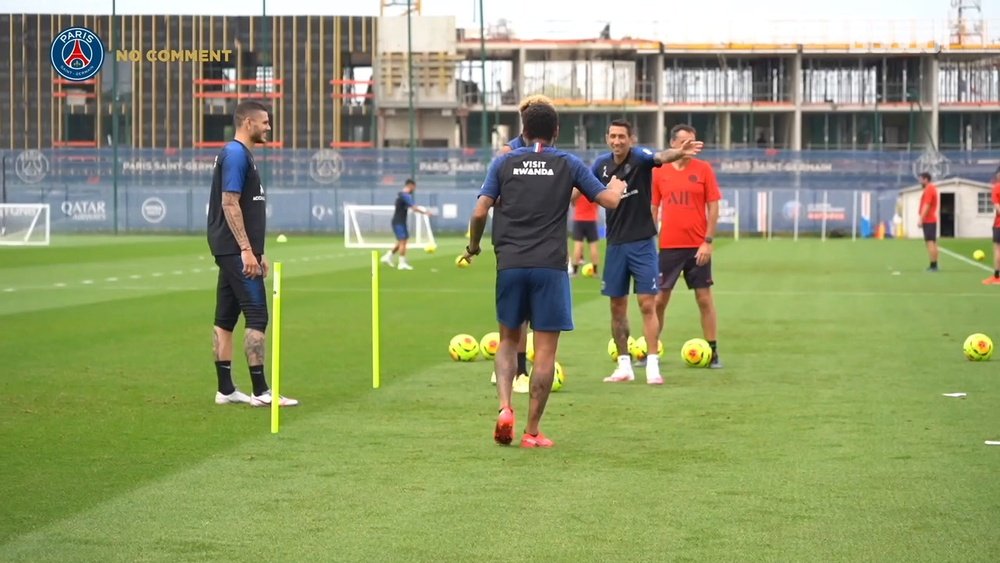 VIDEO: Watch PSG's best moments of the week at the training ground. DUGOUT